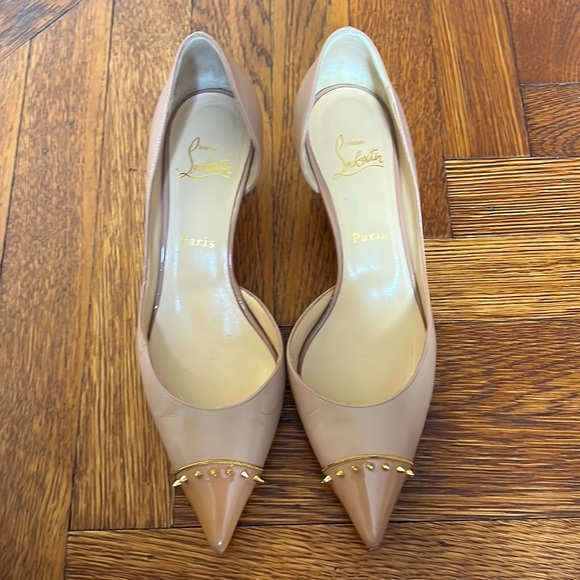 Christian Louboutin Nude Low Heels with Spikes - Picture 1 of 6